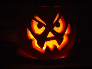 800px-Halloween r