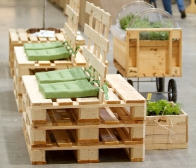 Eco arredi: mobili da giardino in greenpallet essere sostenibili Mobili da giardino con pallet